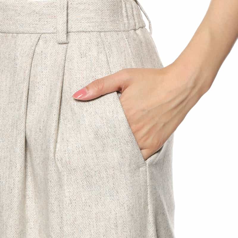 BARNEYS NEW YORK セットアップ タックワイドパンツ IVORY