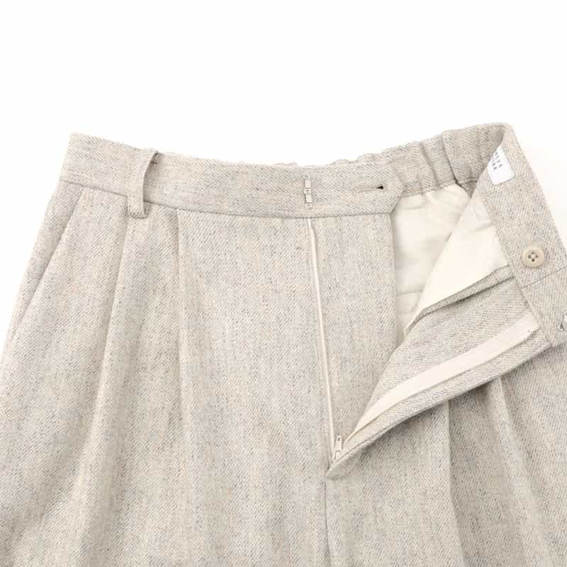 BARNEYS NEW YORK セットアップ タックワイドパンツ IVORY