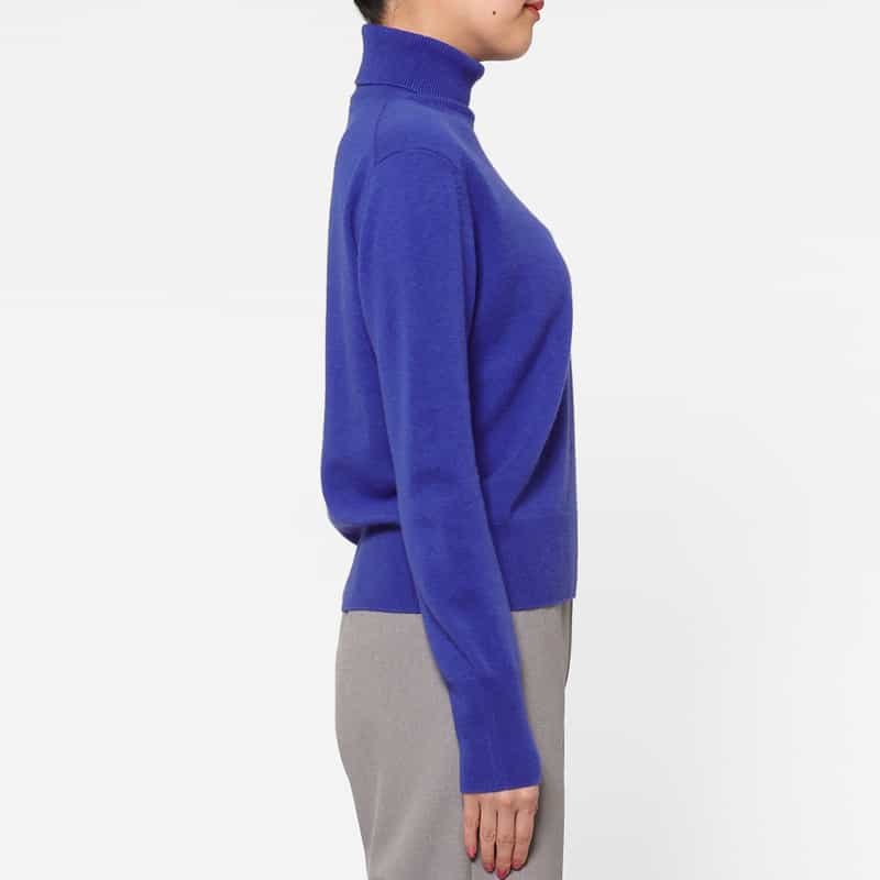 BARNEYS NEW YORK カシミヤ素材 タートルネックニットプルオーバー BLUE