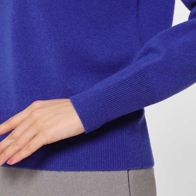 BARNEYS NEW YORK カシミヤ素材 タートルネックニットプルオーバー BLUE