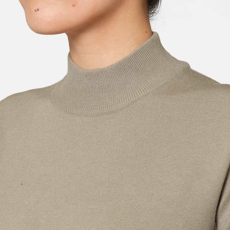 BARNEYS NEW YORK ウォッシャブル モックネックニットプルオーバー BEIGE