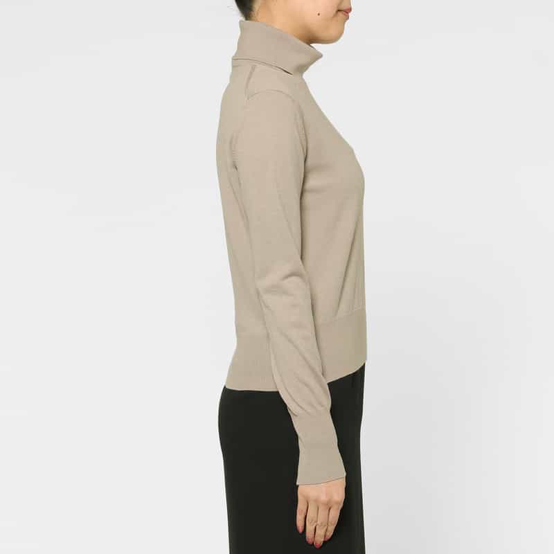 BARNEYS NEW YORK ウォッシャブル タートルネックニットプルオーバー BEIGE