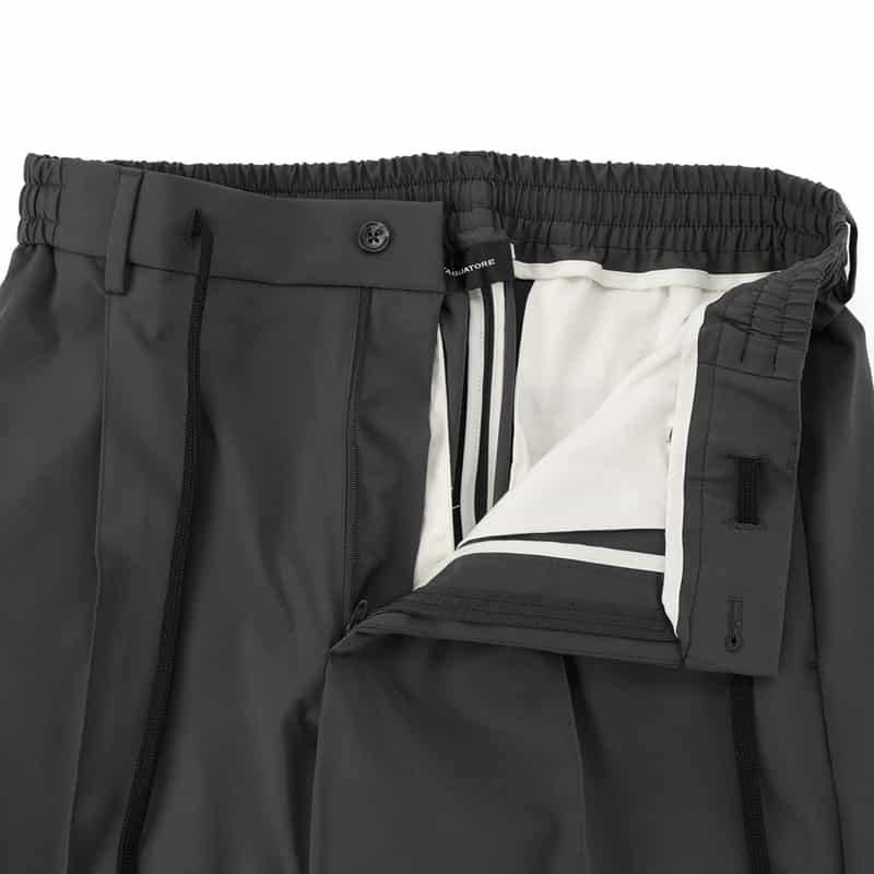 TAGLIATORE TAGLIATORE＜タリアトーレ＞ バーニーズ　ニューヨーク限定 セットアップストレッチ素材パンツ "NEWMAN" GRAY