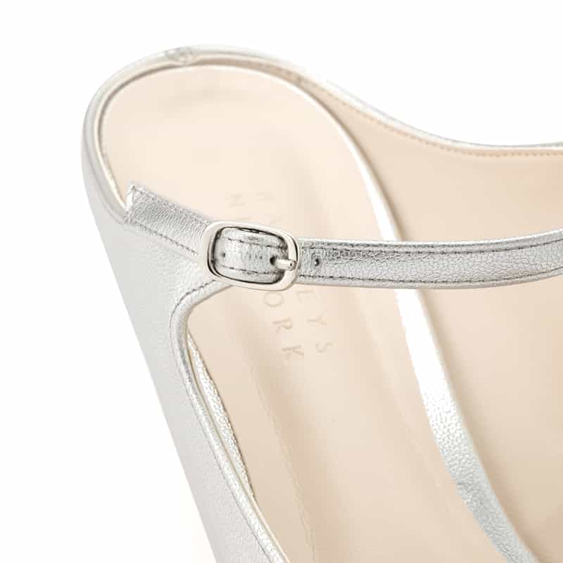 BARNEYS NEW YORK ストラップ ミュールパンプス SILVER