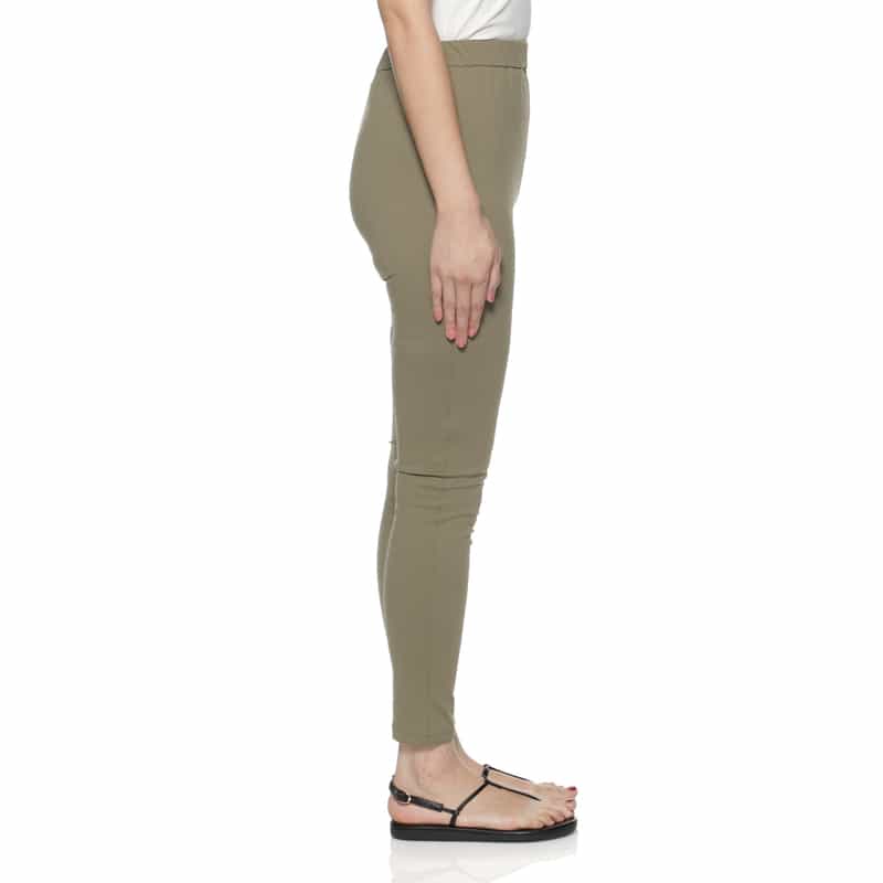 BARNEYS NEW YORK セットアップ ウォッシャブル水陸両用スキニーパンツ KHAKI