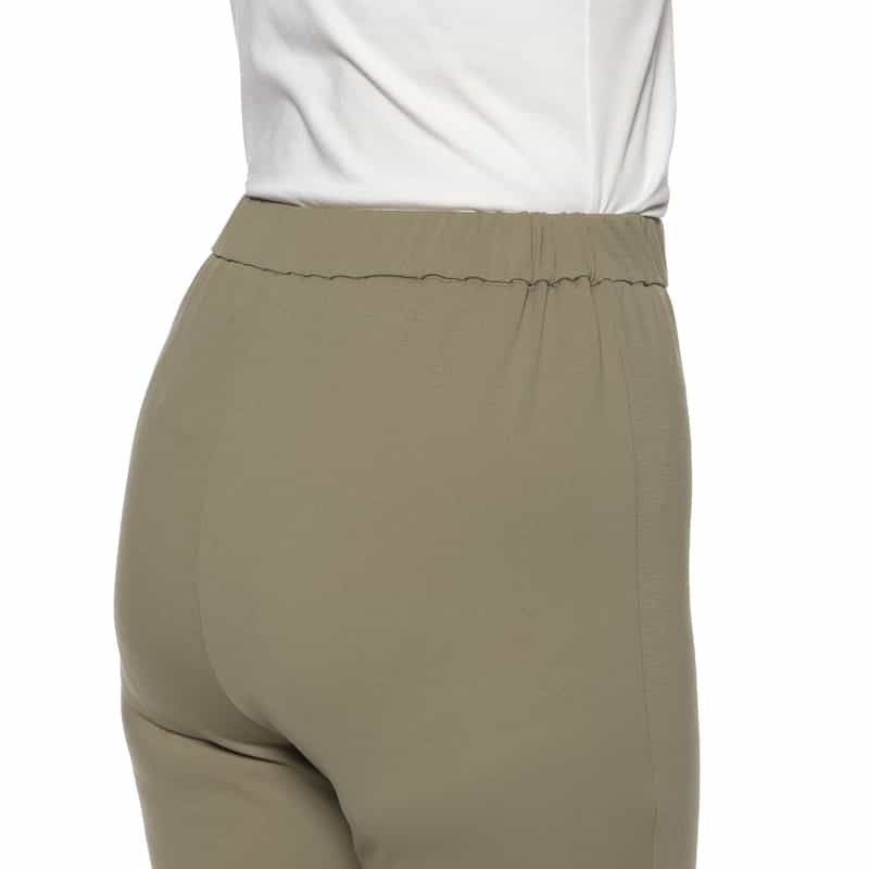 BARNEYS NEW YORK セットアップ ウォッシャブル水陸両用スキニーパンツ KHAKI