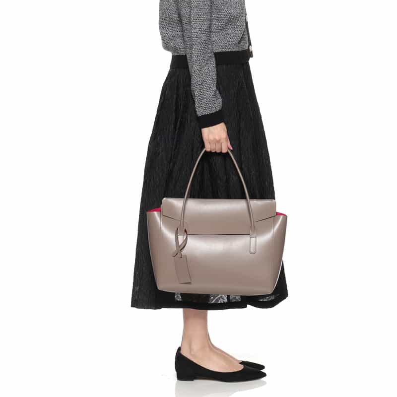 BARNEYS NEW YORK レザー バイカラー フラップトートバッグ BEIGE