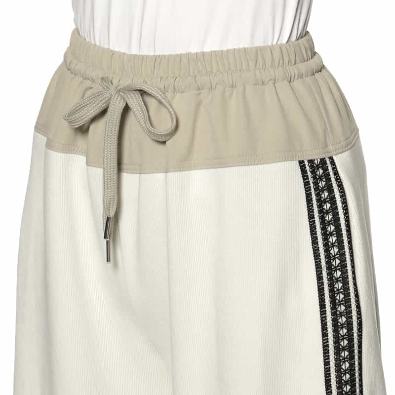 BARNEYS NEW YORK コーデュロイ素材サイドライン入りドローストリング ワイドパンツ OFF WHITE