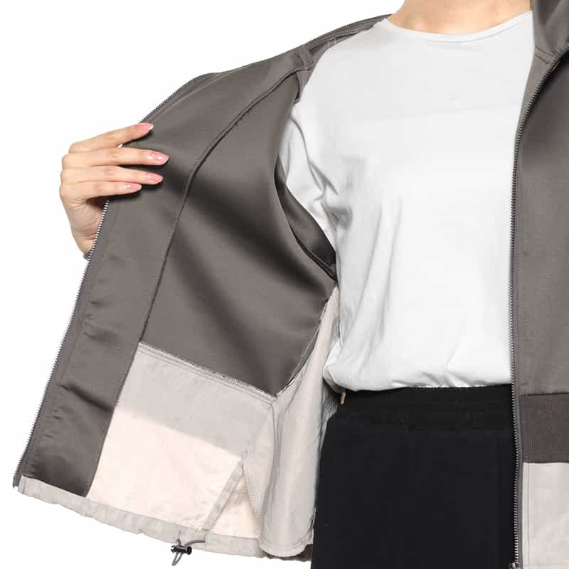 BARNEYS NEW YORK ウォッシャブル 異素材コンビネーション ジップアップブルゾン DARK GRAY