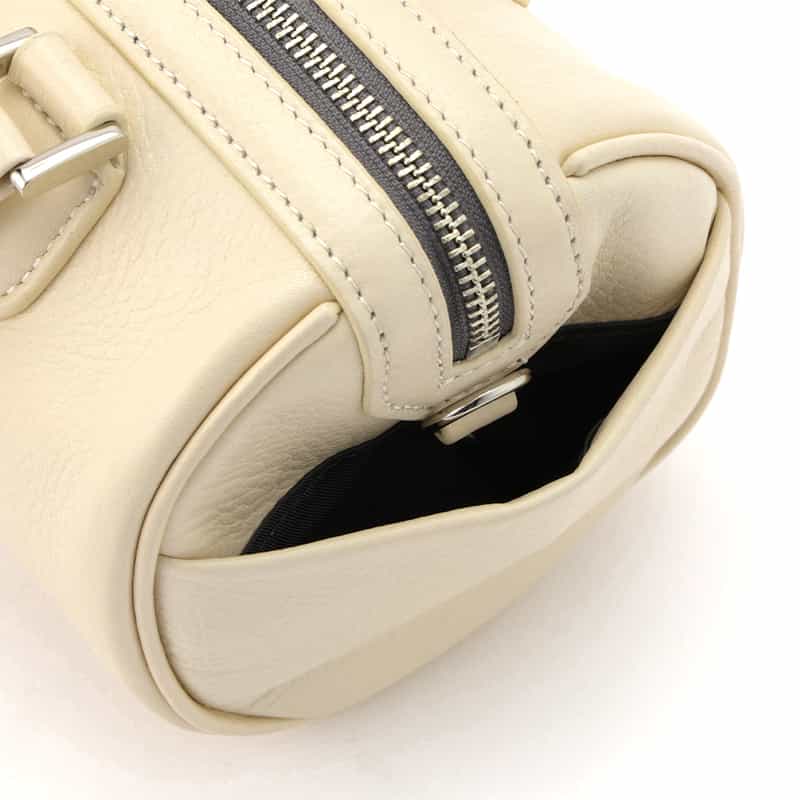 BARNEYS NEW YORK ショルダーベルト付ミニボストンバッグ WHITE