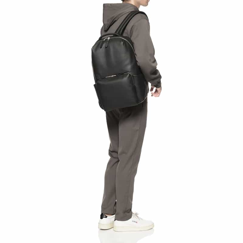 BARNEYS NEW YORK レザーバックパック BLACK