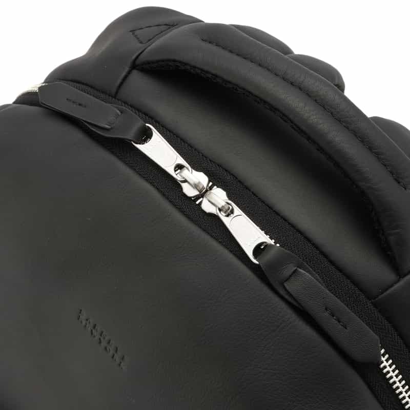 BARNEYS NEW YORK レザーバックパック BLACK