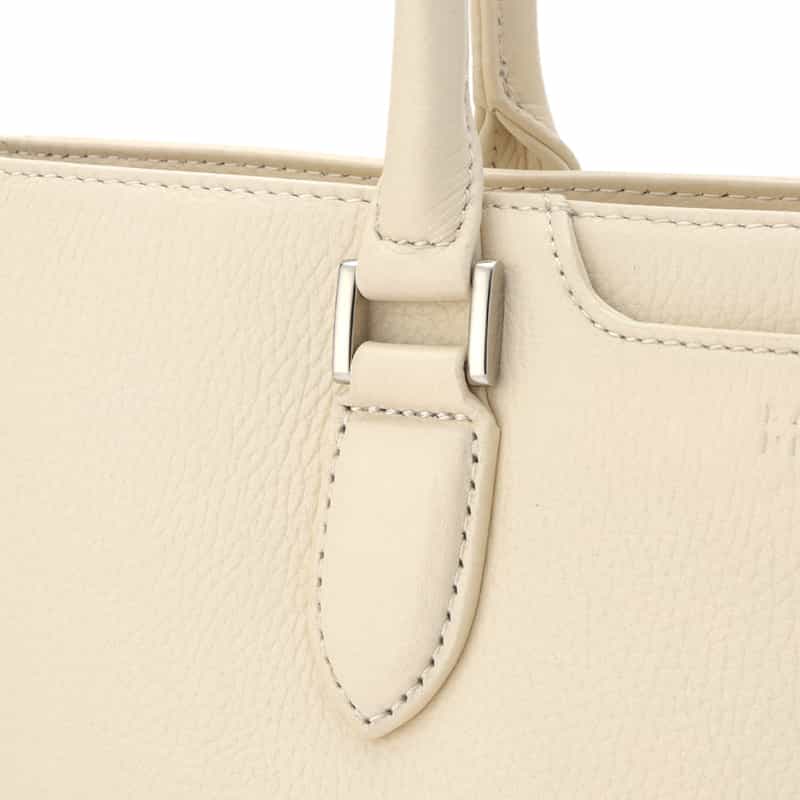 BARNEYS NEW YORK 縦型レザートートバッグ WHITE