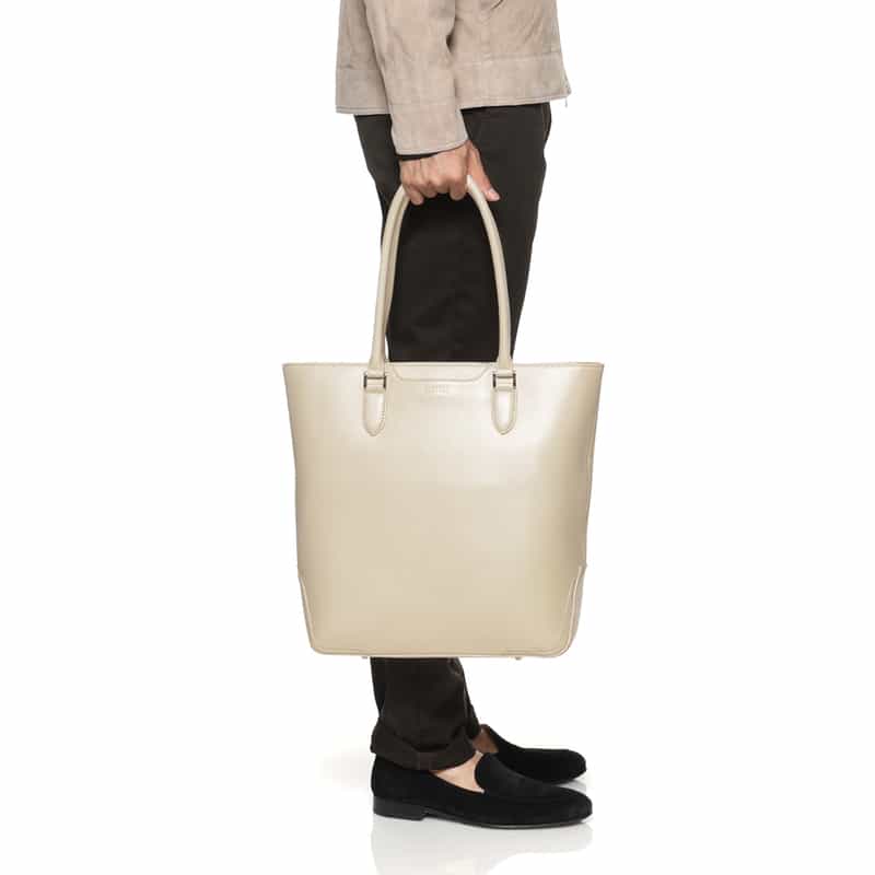 BARNEYS NEW YORK 縦型レザートートバッグ WHITE