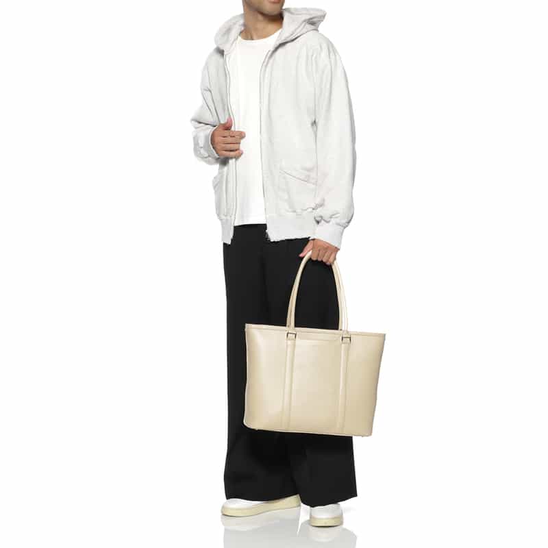 BARNEYS NEW YORK オンラインストア限定　レザートートバッグ WHITE