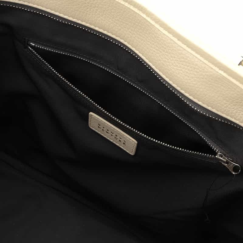 BARNEYS NEW YORK オンラインストア限定　レザートートバッグ WHITE