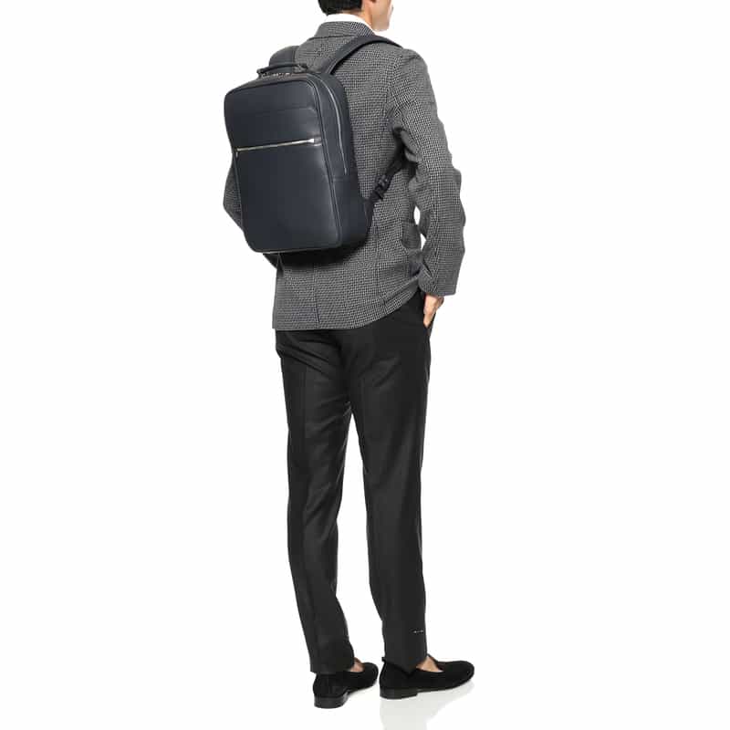 BARNEYS NEW YORK レザーバッグパック NAVY