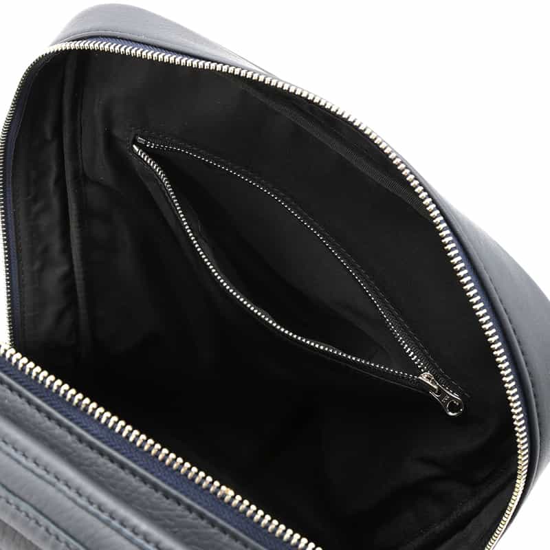 BARNEYS NEW YORK レザーバッグパック NAVY