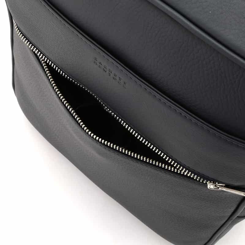 BARNEYS NEW YORK レザーバッグパック NAVY
