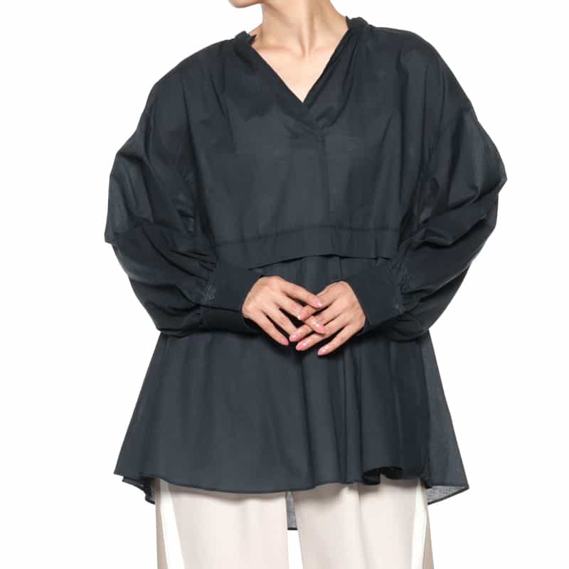 BARNEYS NEW YORK ウォッシャブル シアー素材ギャザーフレアブラウス NAVY