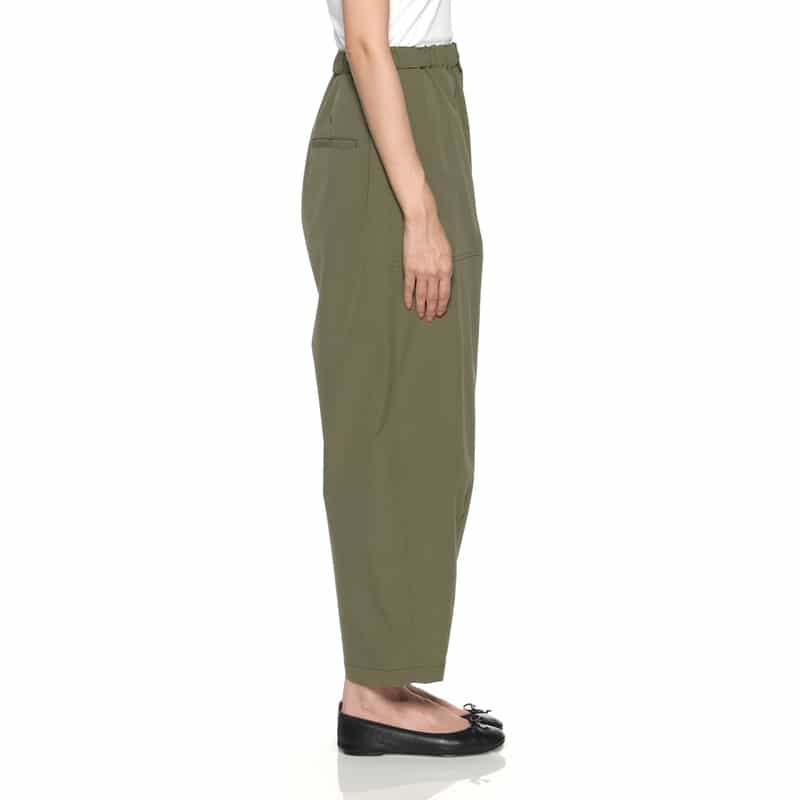 BARNEYS NEW YORK ウォッシャブル タック入りワイドパンツ KHAKI