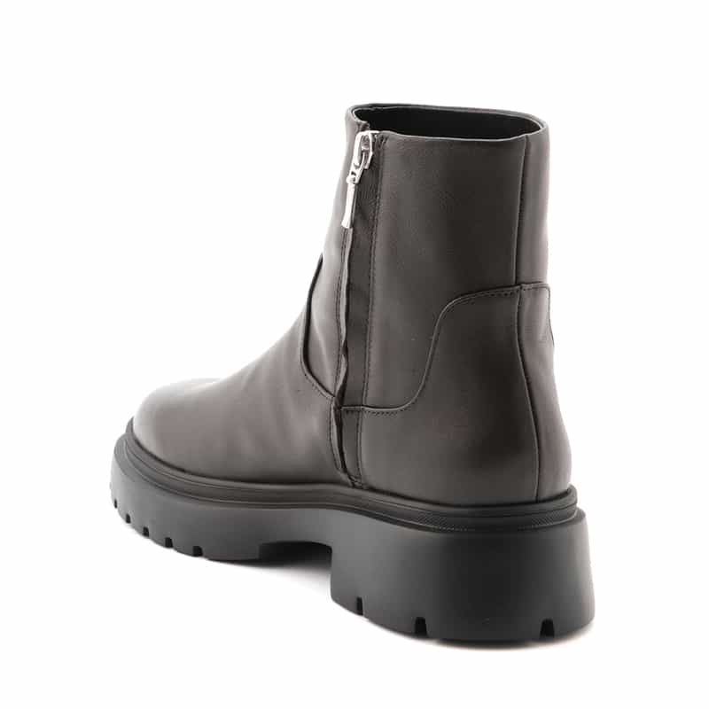 BARNEYS NEW YORK ショートブーツ BROWN