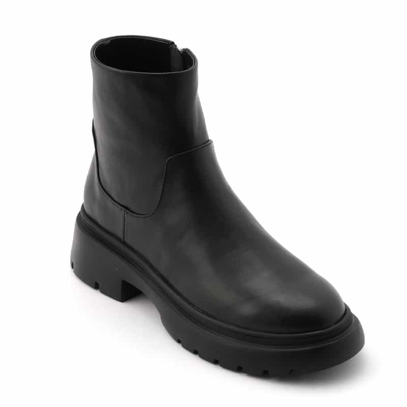 BARNEYS NEW YORK ショートブーツ BLACK