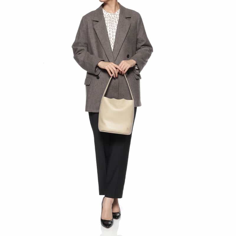 BARNEYS NEW YORK ワンハンドル ミニショルダーバッグ IVORY