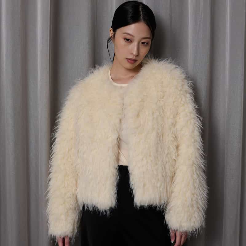 BARNEYS NEW YORK フェイクファー ノーカラージャケット IVORY