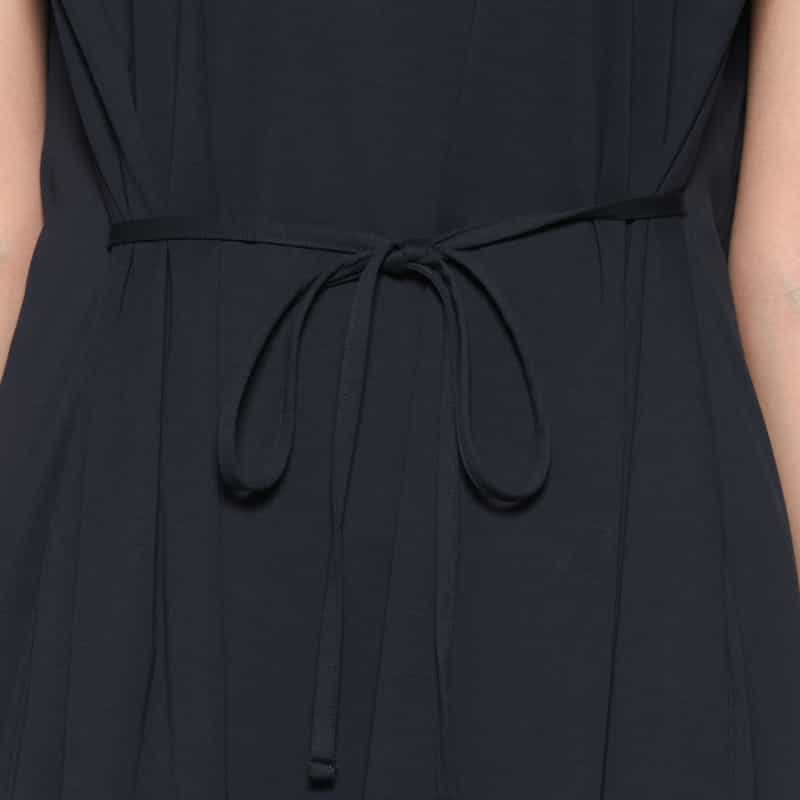 BARNEYS NEW YORK ウォッシャブル カットソードレス NAVY