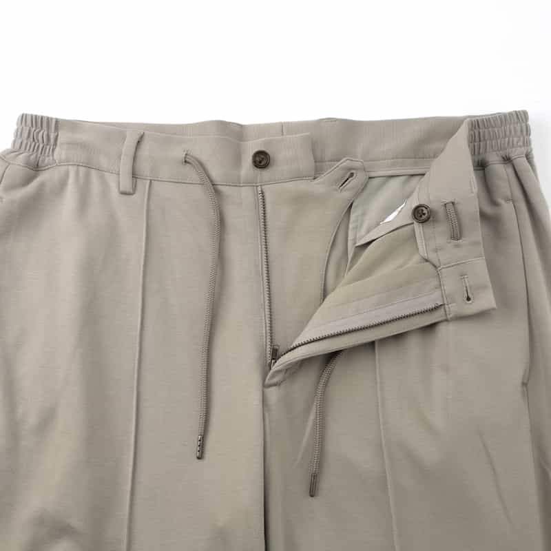 BARNEYS NEW YORK ストレッチポンチ イージーパンツ BEIGE