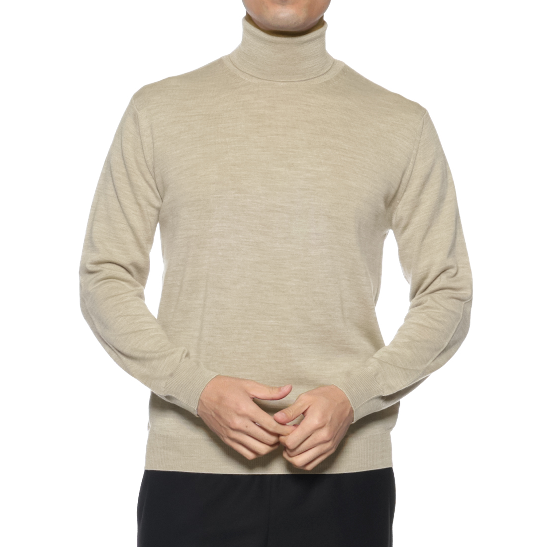 LUCA INNOCENTI＜ルカ　イノチェンティ＞ バーニーズ　ニューヨーク限定タートルネックニットプルオーバー