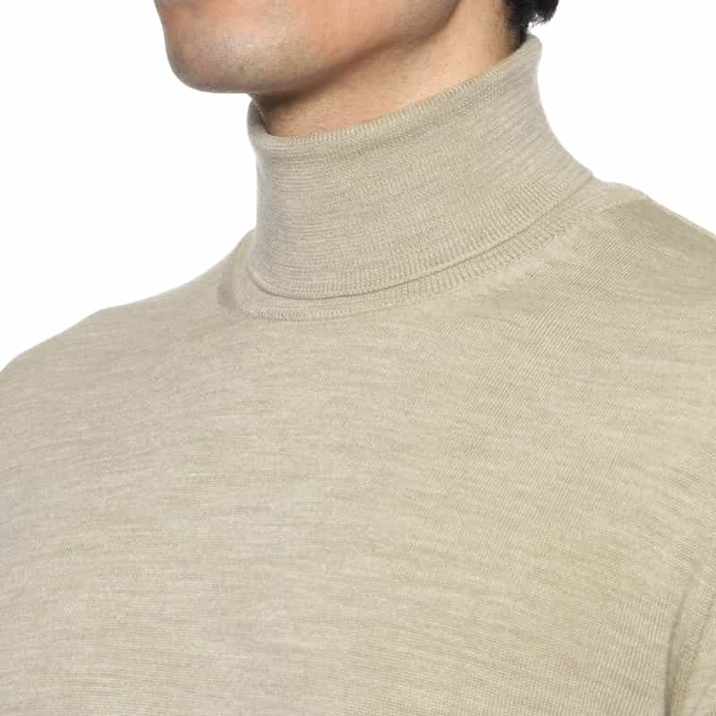 LUCA INNOCENTI LUCA INNOCENTI＜ルカ　イノチェンティ＞ バーニーズ　ニューヨーク限定タートルネックニットプルオーバー IVORY