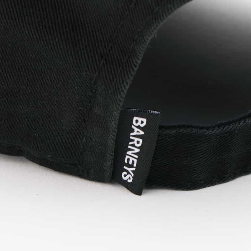 BARNEYS NEW YORK "BARNEYS" NEW ERA ロゴキャップ BLACK