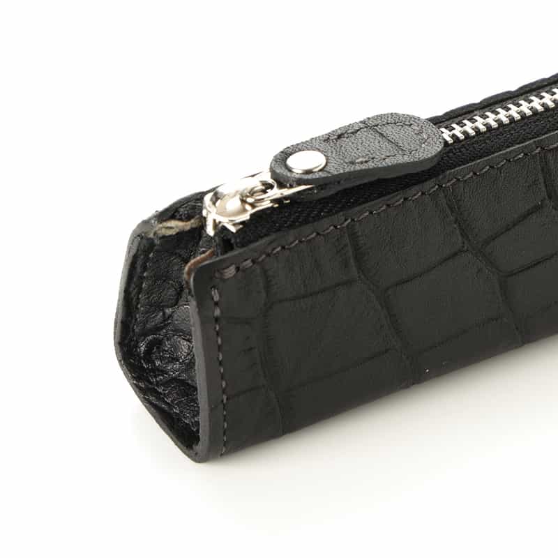 BARNEYS NEW YORK ペンケース（ホリデー限定カラー） BLACK