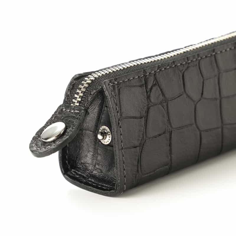 BARNEYS NEW YORK ペンケース（ホリデー限定カラー） BLACK