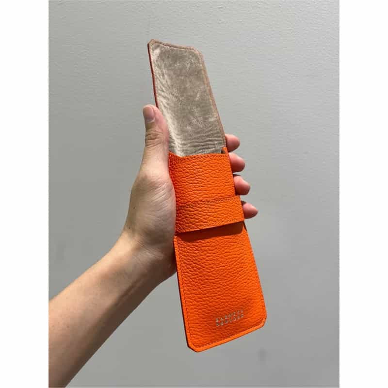 BARNEYS NEW YORK レザーケース ORANGE