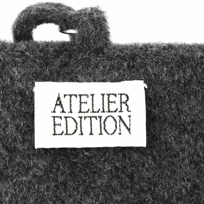 ATELIER EDITION ATELIER EDITION ＜アトリエ エディション＞フラワー刺繍ニットビスチェ DARK GRAY