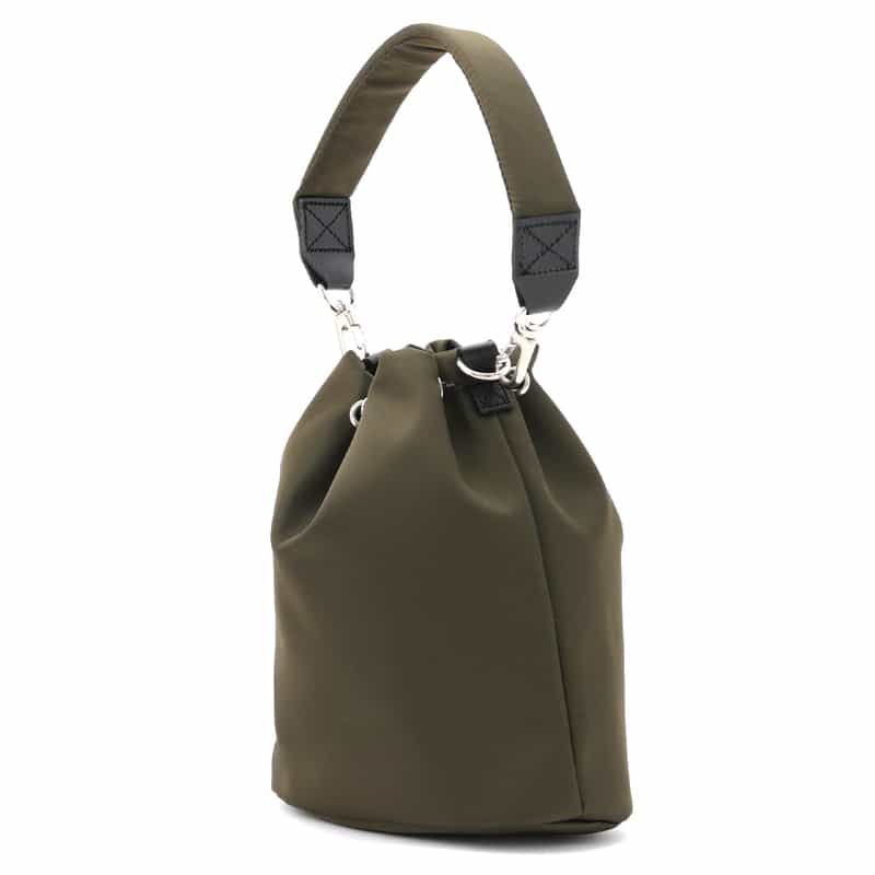 BARNEYS NEW YORK ナイロン巾着型ショルダーバッグ KHAKI