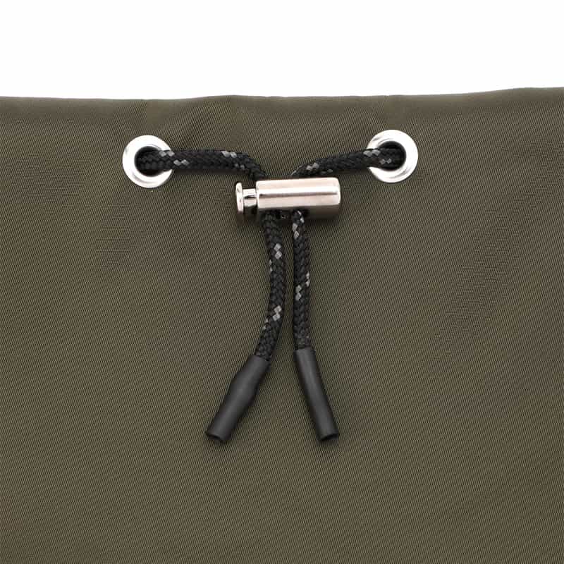 BARNEYS NEW YORK ナイロン巾着型ショルダーバッグ KHAKI