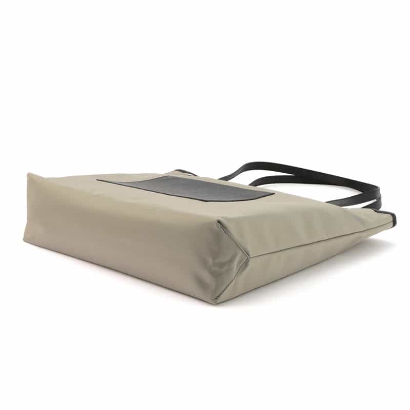 BARNEYS NEW YORK ナイロントートバッグ LIGHT GRAY