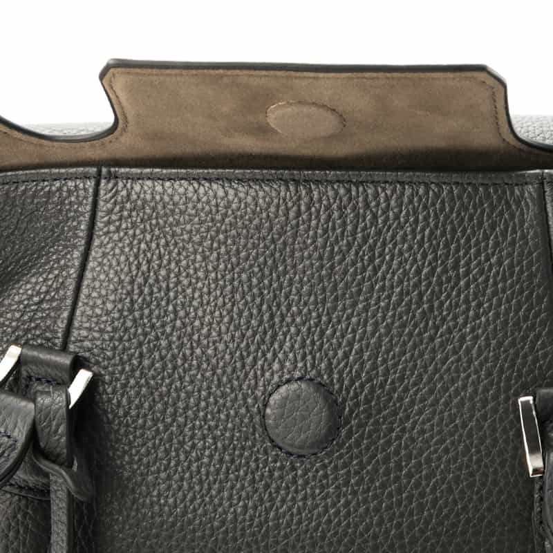 BARNEYS NEW YORK フラップ付き シュリンクレザートートバッグ NAVY