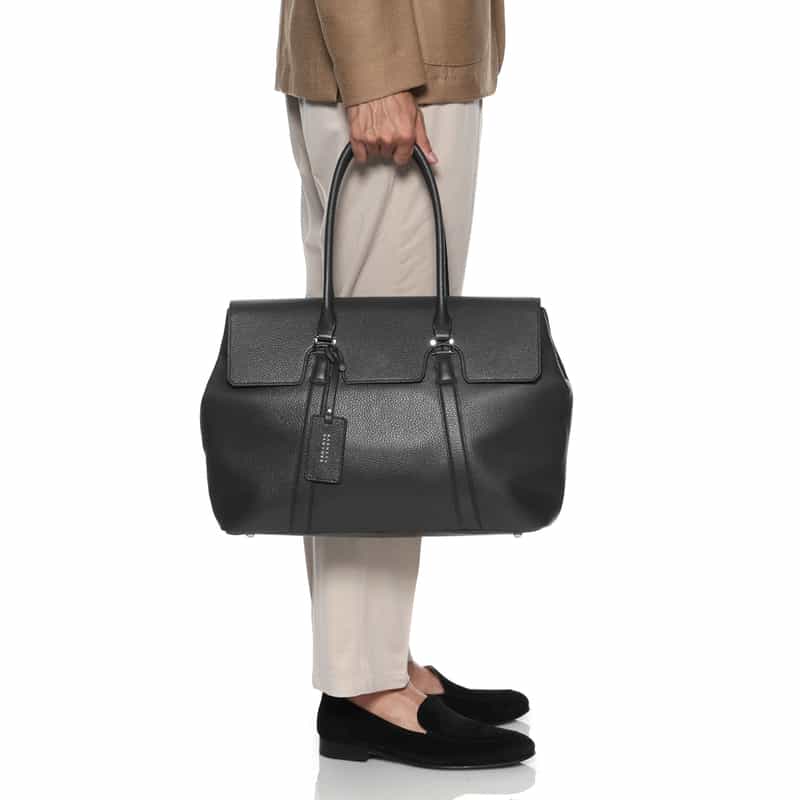 BARNEYS NEW YORK フラップ付き シュリンクレザートートバッグ NAVY