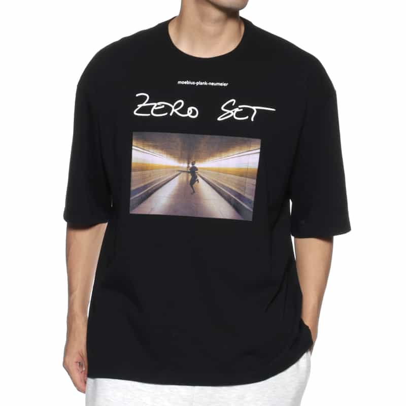 UNDERCOVER UNDERCOVER＜アンダーカバー＞プリントTシャツ BLACK