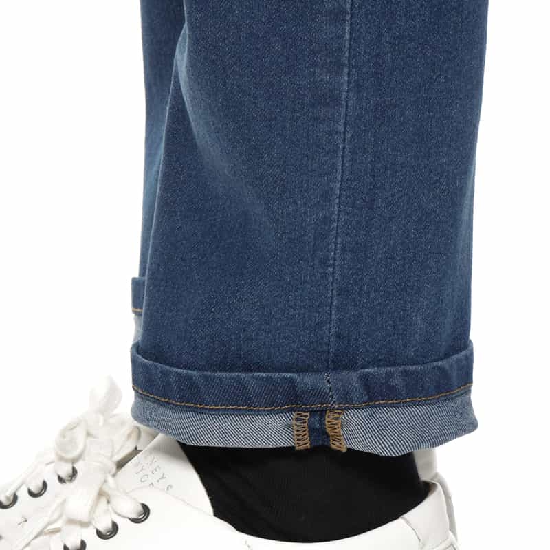 BARNEYS NEW YORK スリムストレートデニムパンツ BLUE