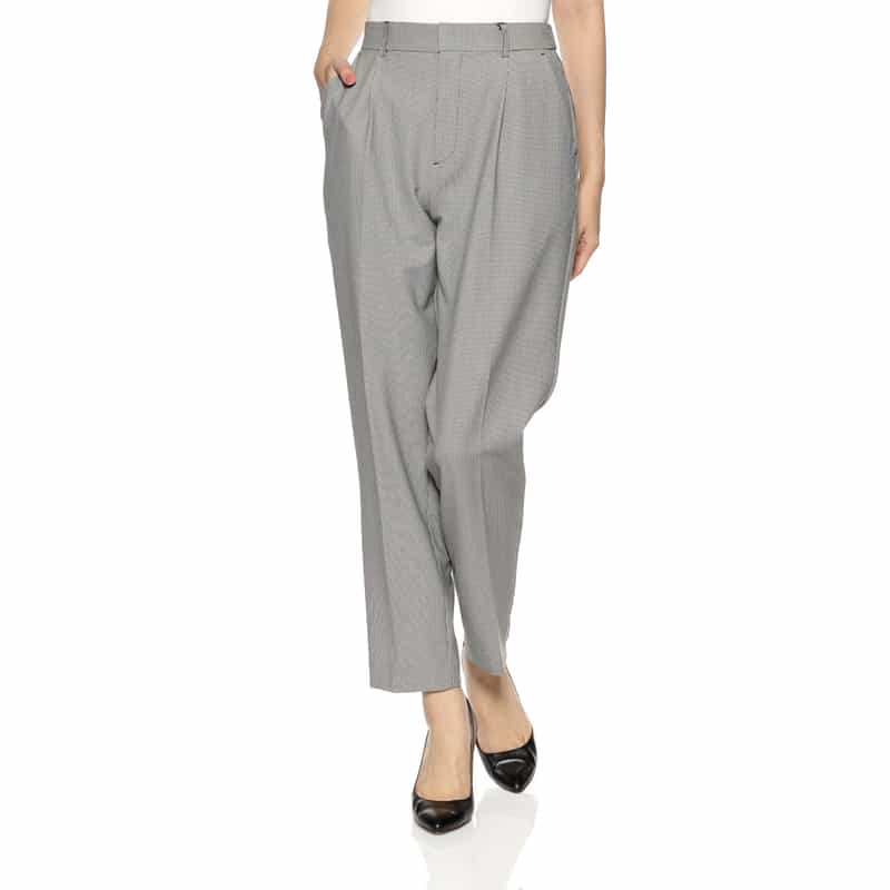 BARNEYS NEW YORK ウォッシャブル 2WAYストレッチ タック入りテーパードパンツ WHITE