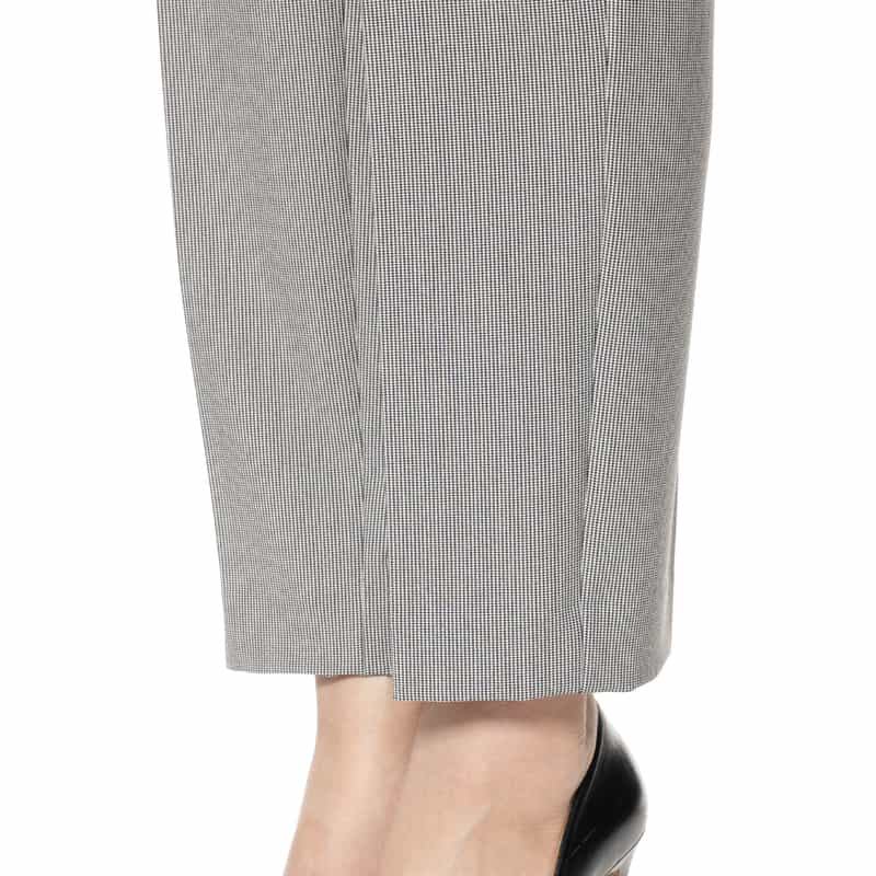 BARNEYS NEW YORK ウォッシャブル 2WAYストレッチ タック入りテーパードパンツ WHITE