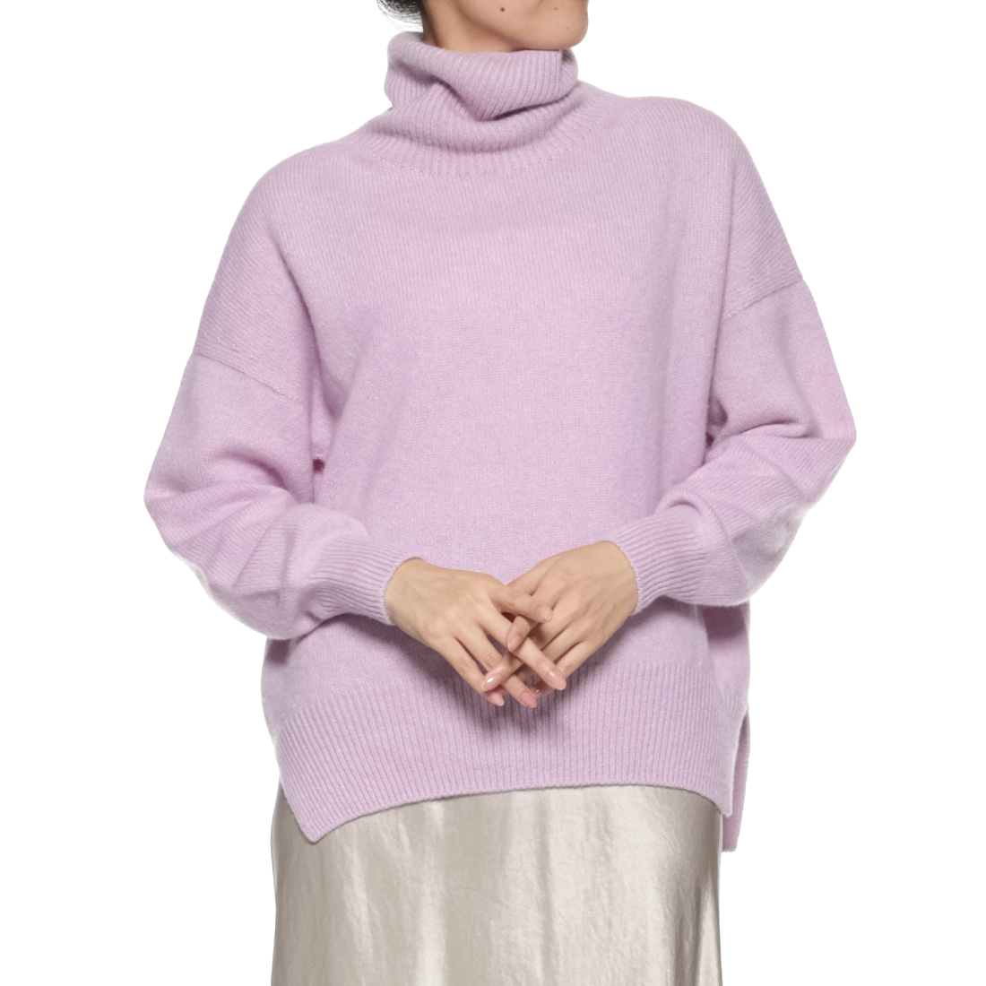 タートルネックニットプルオーバー（ロロ・ピアーナ社製カシミヤ使用）