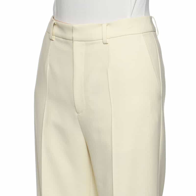 BARNEYS NEW YORK ブーツカットパンツ WHITE