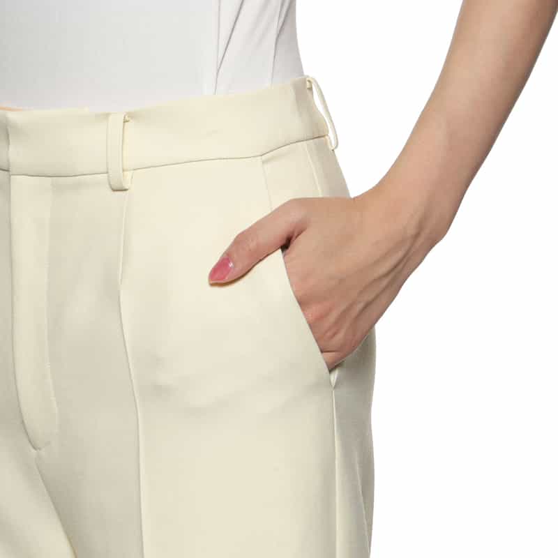 BARNEYS NEW YORK ブーツカットパンツ WHITE